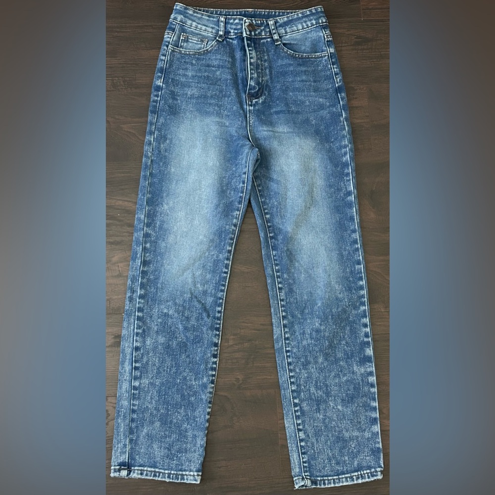 Medium Wash High Waist Straight Leg Jeans Size 26 - Picture 3 of 10